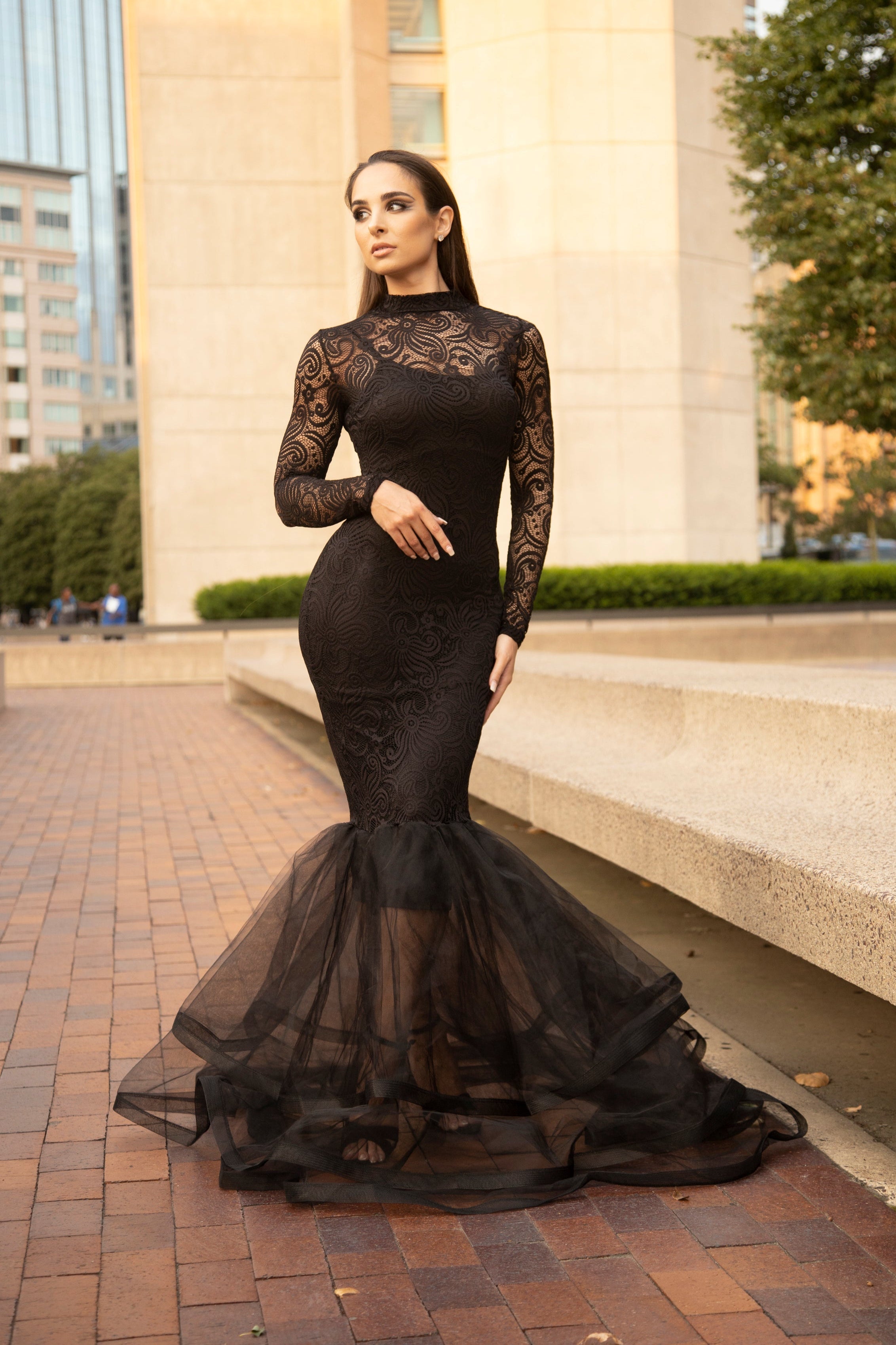 Grande (Mermaid Lace Gown)